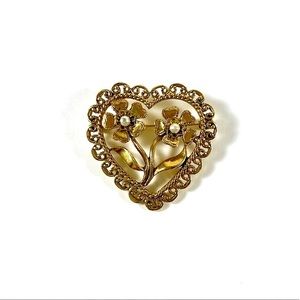 Vintage gold tone heart and flowers brooch